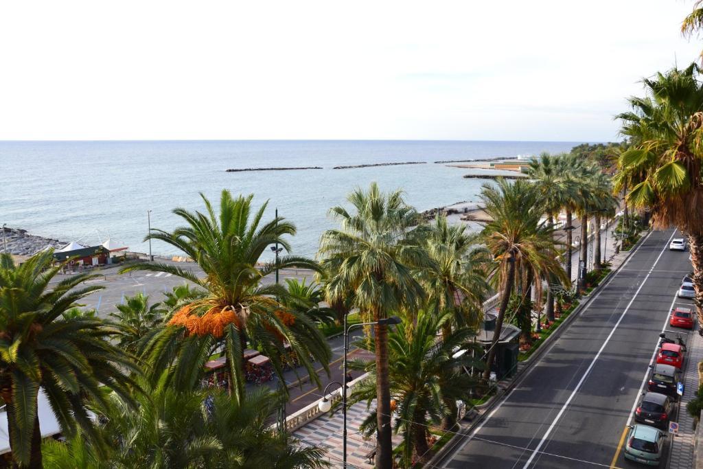 Lolli Palace Hotel Sanremo Exterior photo